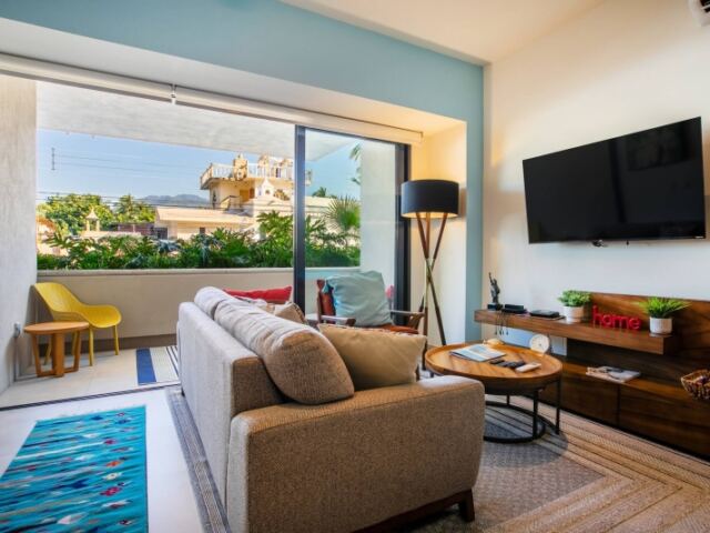 Rooftop Views + Gym + Parking | 2BR in Versalles